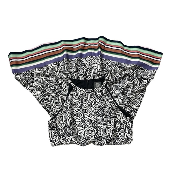 Vince Camuto Women's Fit Flare Dress Halter Sleeves size 8 Black White Printed - Picture 6 of 10